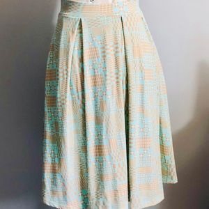 Lularoe Madison Skirt in XL